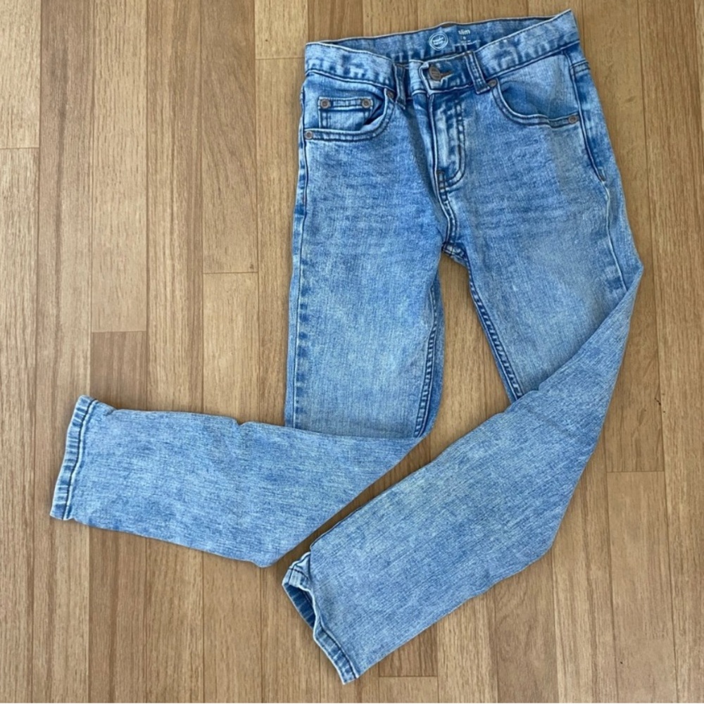 WONDER NATION Slim Stonewashed Blue
Boys Jeans Size 8